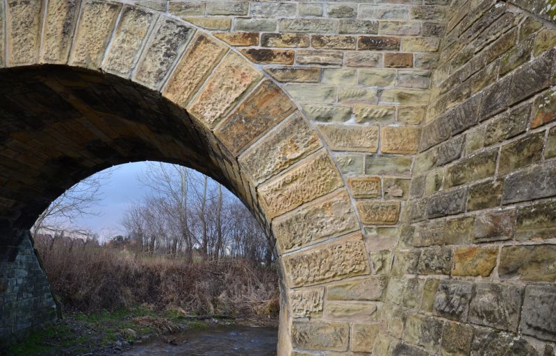 Arch and Bridge Masonry